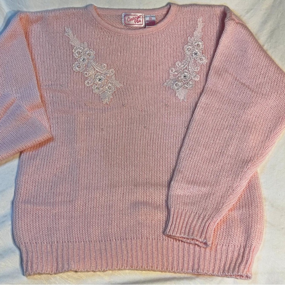 Vintage Pink Sweater with Floral Lace detail